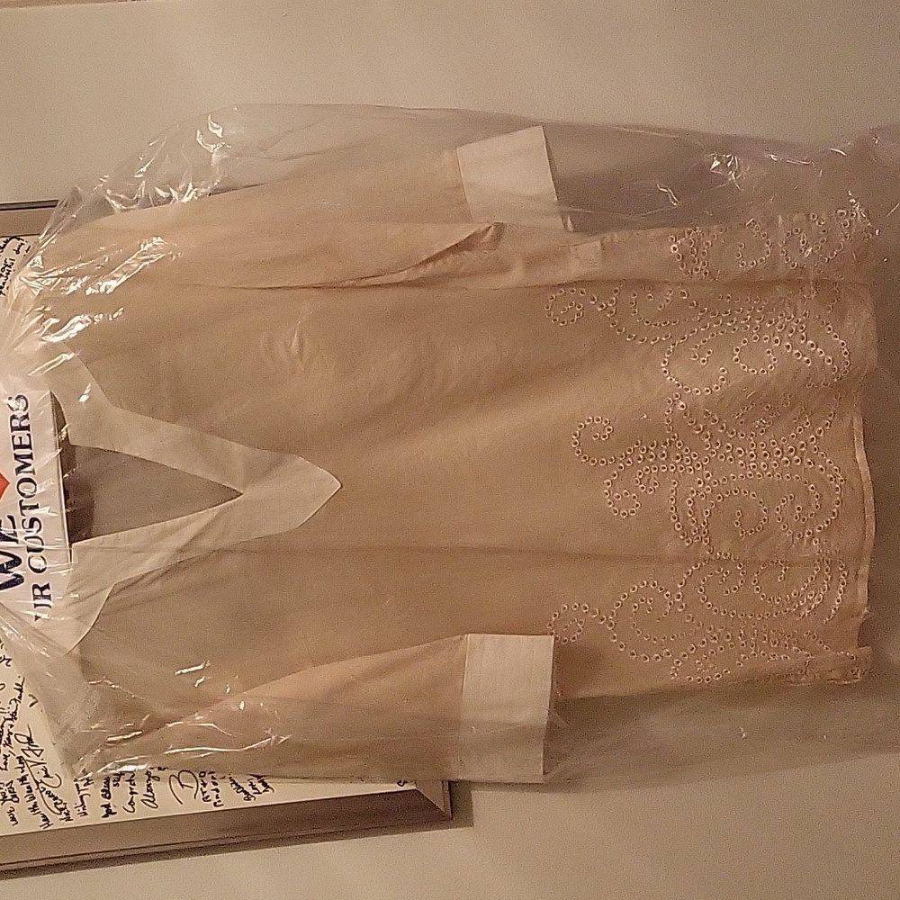 Elegant Cream Tunic with Embroidered Details